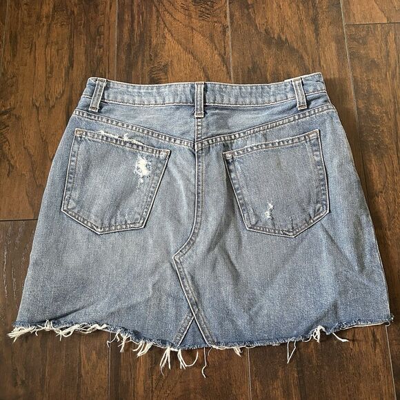 Reformation Retooled Distressed Blue Denim Mini Skirt Salton Wash Size 29 LY397 - Picture 10 of 10